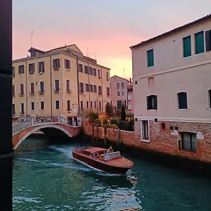 Apartamento Ca' Dino - Canal View, Venecia